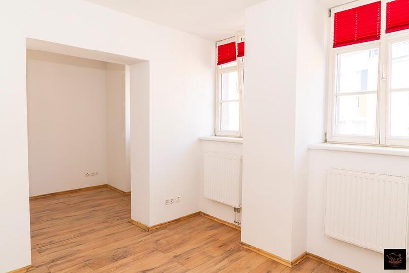 Wohnung zu vermieten – Modern und mitten in der Altstadt, mit Balkon und Parkplatz