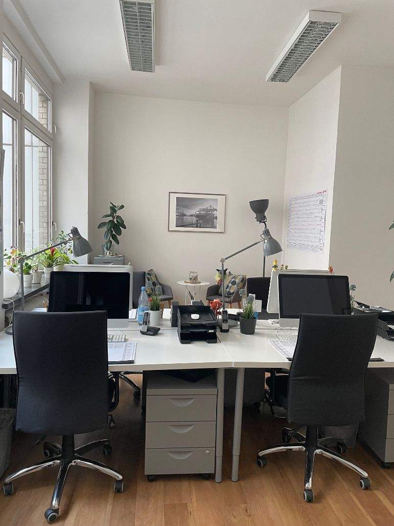 Großes, helles und ruhiges Büro mitten in der Hamburger Innenstadt - All-in-Miete zimmer
