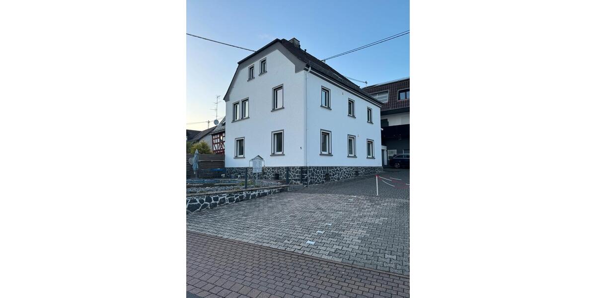 Dachgeschoßwohnung Hundsangen - 2 Zimmer, 65 m&sup2;, 500&euro; | Angebot:26321148