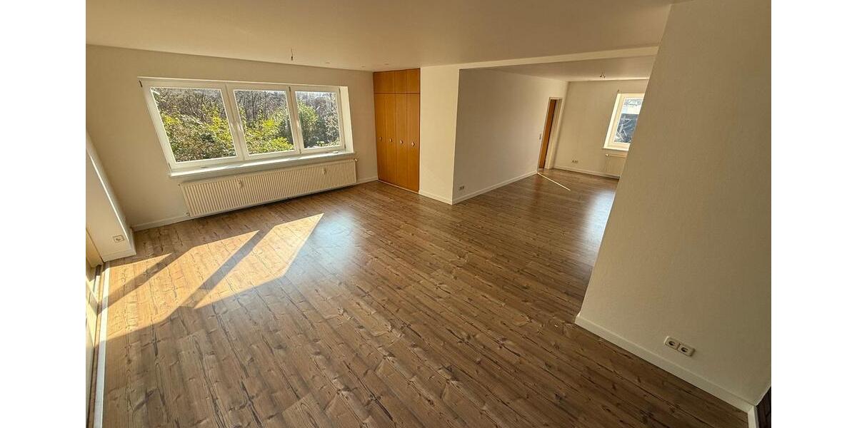 Maisonettenwohnung Flensburg - 5 Zimmer, 136 m&sup2;, 1.210&euro; | Angebot:26478583