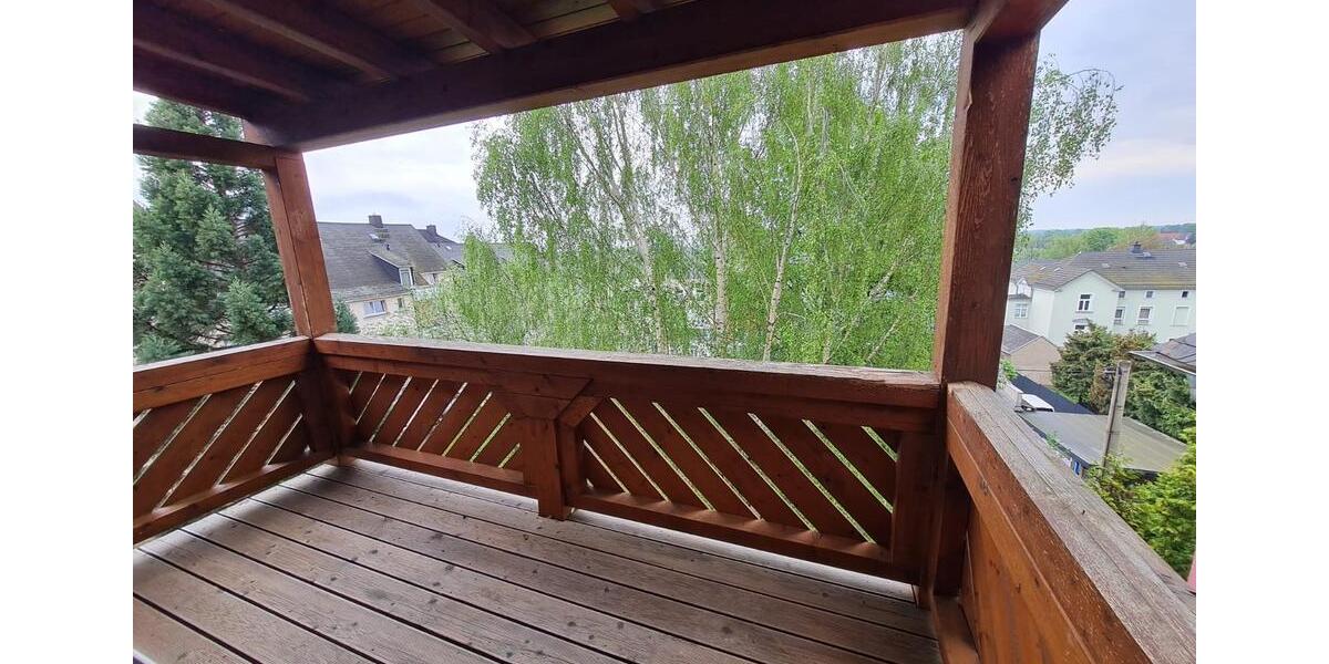 Dachgeschoßwohnung Burgstädt - 3 Zimmer, 85 m&sup2;, 585&euro; | Angebot:26160920