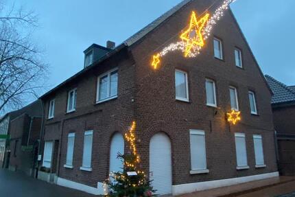 Schönes 1-2 Familienhaus zur Miete in 41366 Schwalmtal- Amern 11 zimmer