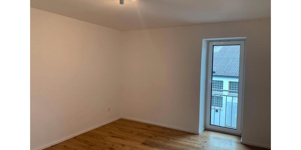 Etagenwohnung Aldersbach - 2 Zimmer, 83 m&sup2;, 650&euro; | Angebot:26528729