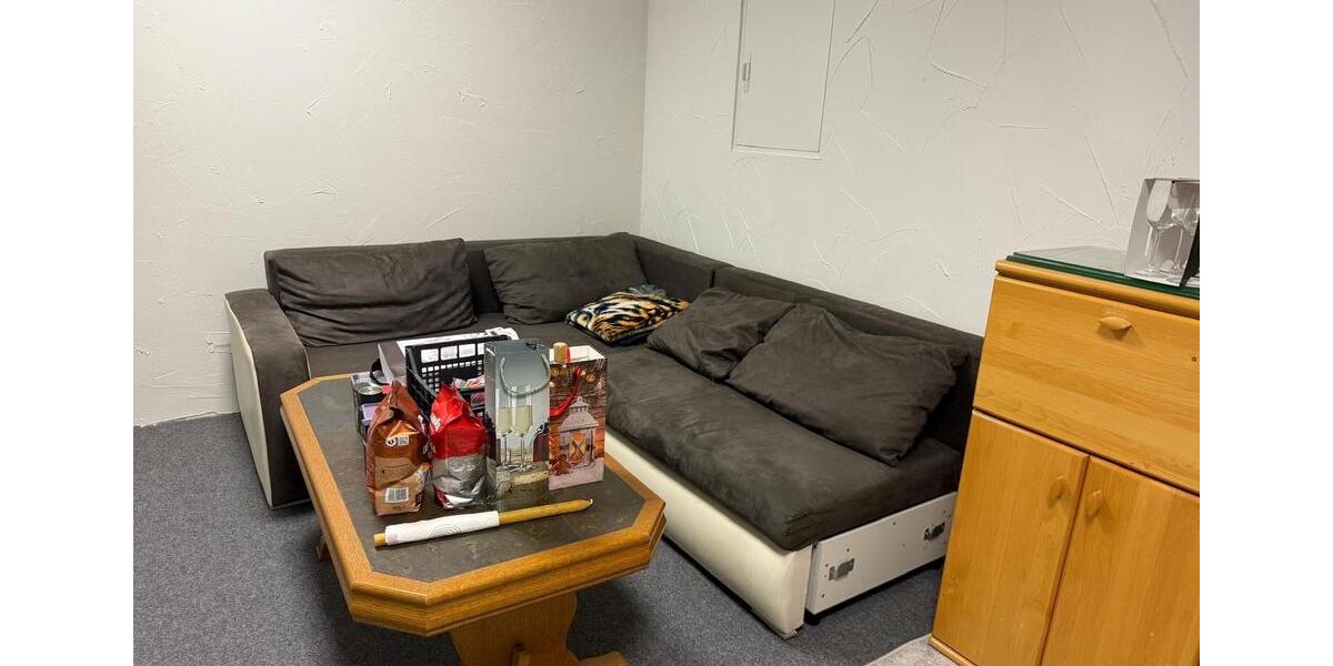 Erdgeschoßwohnung Haiger - 5 Zimmer, 190 m&sup2;, 1.000&euro; | Angebot:24590564