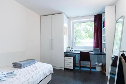 WG room ( 1 Month)