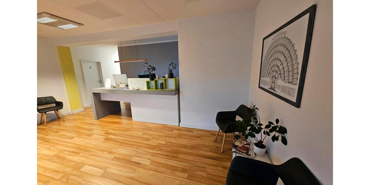 Praxis mit 2 Räumen und eigenem Eingangsbereich zur Untermiete zimmer