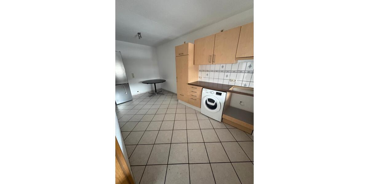 Reihenhaus Ludwigshafen am Rhein Rheingönheim - 11 Zimmer, 245 m&sup2;, 2.900&euro; | Angebot:25980402