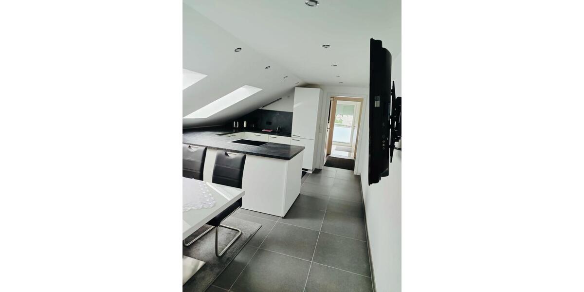 Dachgeschoßwohnung Pocking - 2 Zimmer, 80 m&sup2;, 980&euro; | Angebot:25812660