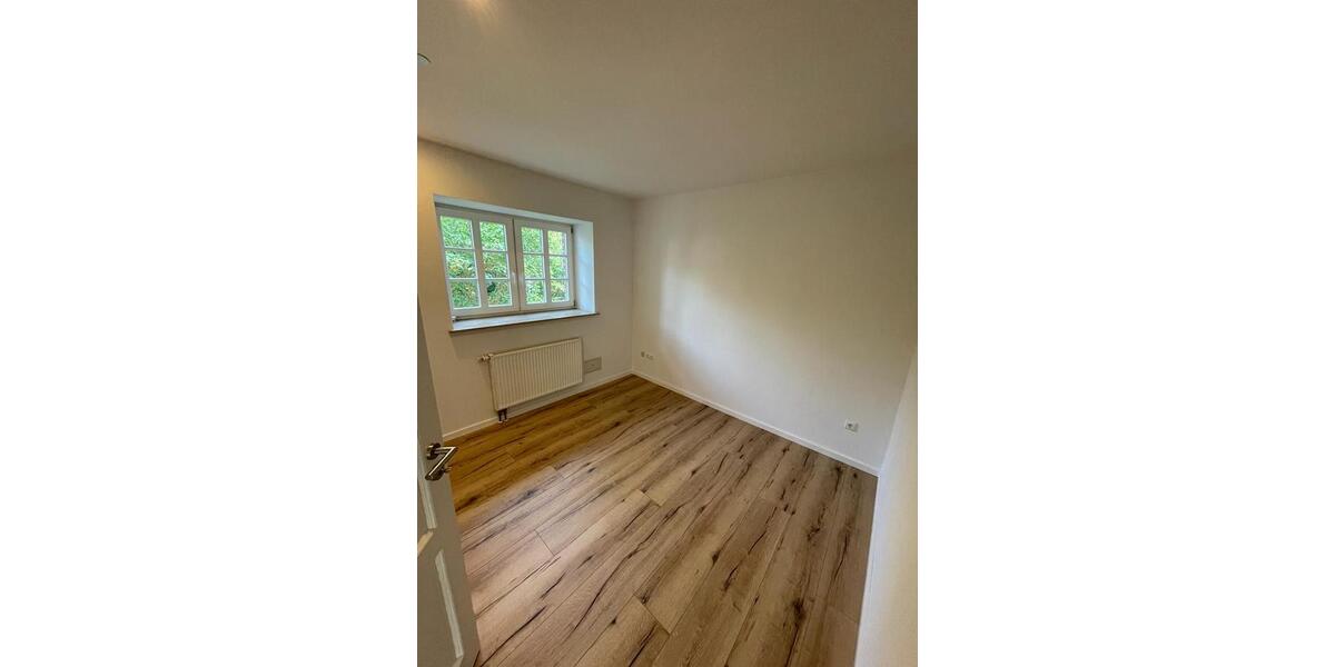 Etagenwohnung Vöhl - 3 Zimmer, 77 m&sup2;, 620&euro; | Angebot:26695777