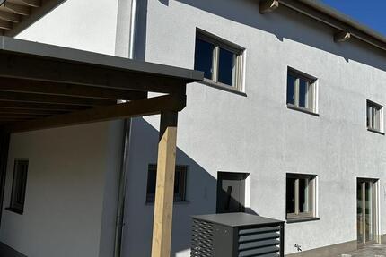 Haus Winzer - 4 Zimmer, 130 m&sup2;, 1.200&euro; | Angebot:25340471