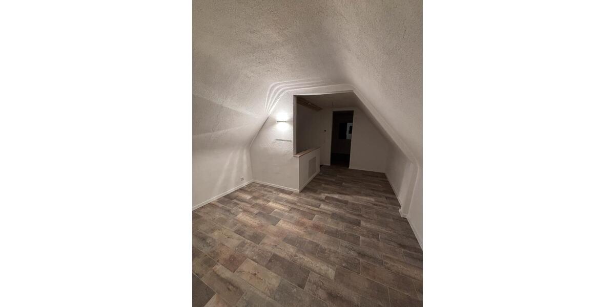 Etagenwohnung Bühlertal - 2 Zimmer, 98 m&sup2;, 1.100&euro; | Angebot:26025517