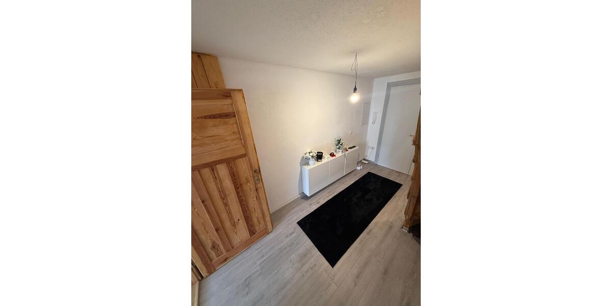 Etagenwohnung Bautzen - 3 Zimmer, 100 m&sup2;, 900&euro; | Angebot:26004156