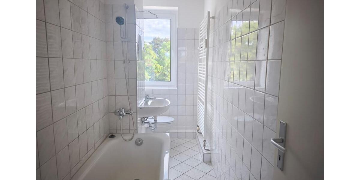 Etagenwohnung Eisleben (Lutherstadt) - 3 Zimmer, 57 m&sup2;, 368&euro; | Angebot:26453494
