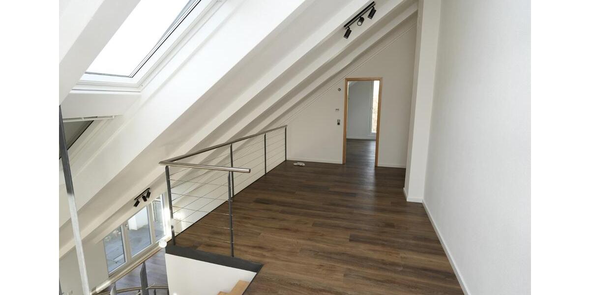 Maisonettenwohnung Stuttgart Vaihingen - 4 Zimmer, 107 m&sup2;, 1.750&euro; | Angebot:25048719