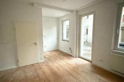 Helle 2-Zi.-Whg. im Erdgeschoss mit Einbauküche und Balkon 2 zimmer