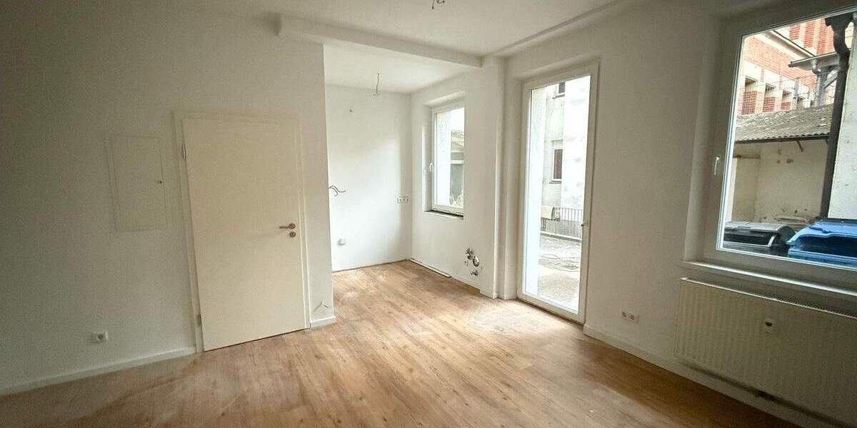 Helle 2-Zi.-Whg. im Erdgeschoss mit Einbauküche und Balkon 2 zimmer