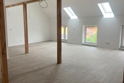 Moderne Galerie Wohnung in Unterschambach 3 zimmer