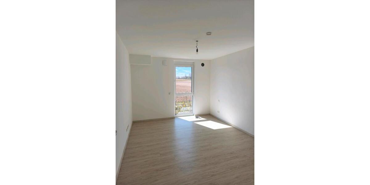 Etagenwohnung Köfering - 2 Zimmer, 69 m&sup2;, 890&euro; | Angebot:26049404