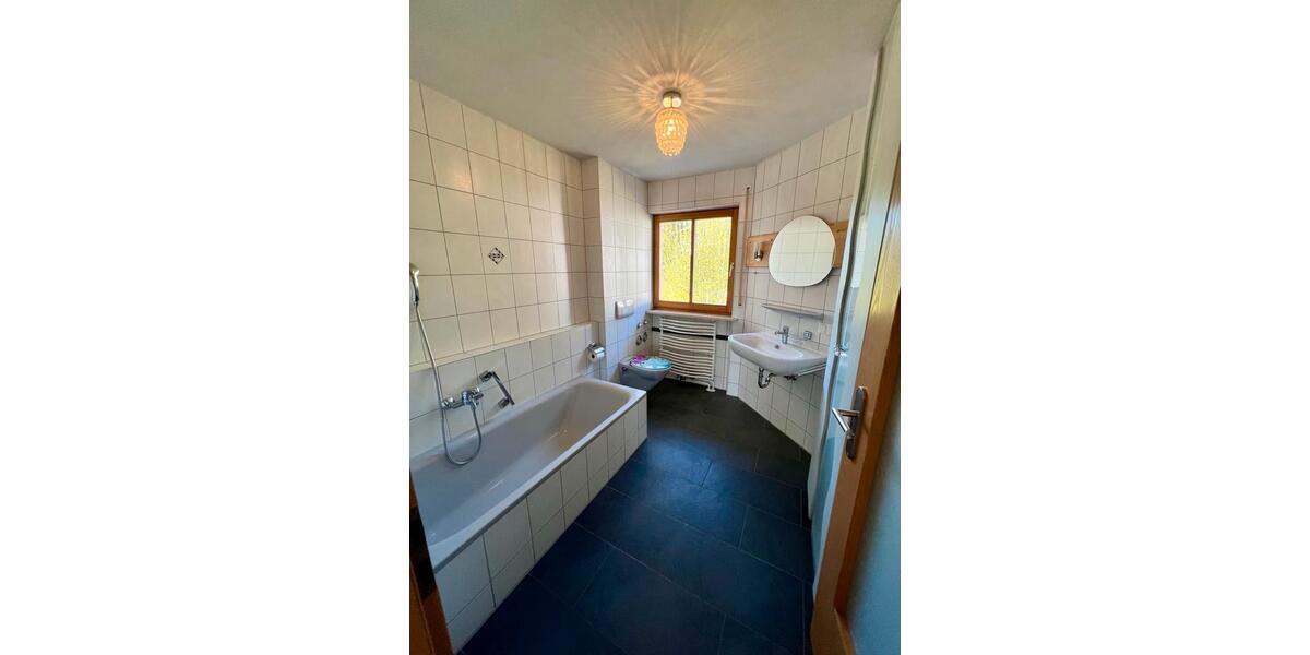 Etagenwohnung Bodenmais - 3 Zimmer, 85 m&sup2;, 980&euro; | Angebot:26272773