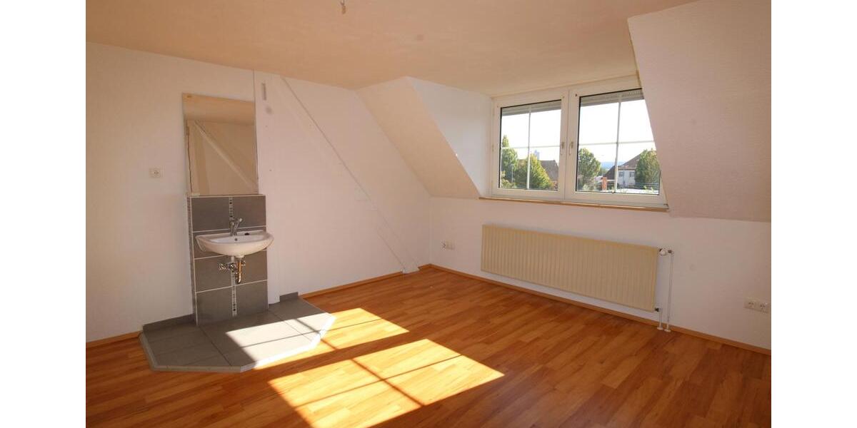 Einfamilienhaus Gunzenhausen - 8 Zimmer, 184 m&sup2;, 2.050&euro; | Angebot:24679181