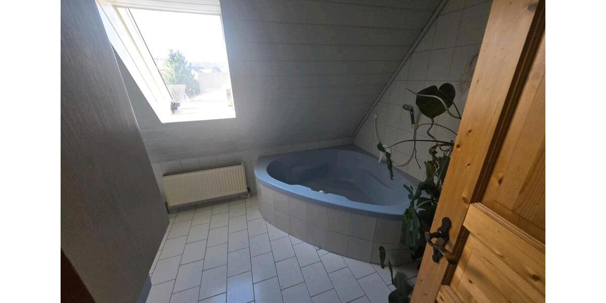 Maisonettenwohnung Egloffstein - 3 Zimmer, 96 m&sup2;, 840&euro; | Angebot:25702428