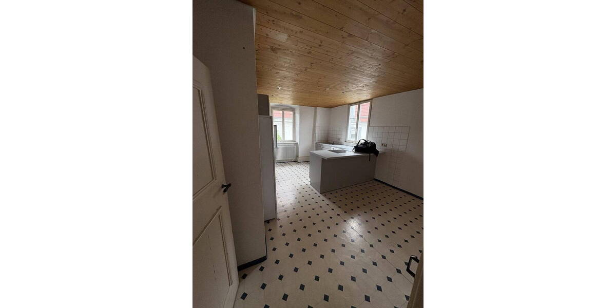 Etagenwohnung Radolfzell - 4 Zimmer, 143 m&sup2;, 1.680&euro; | Angebot:26681403
