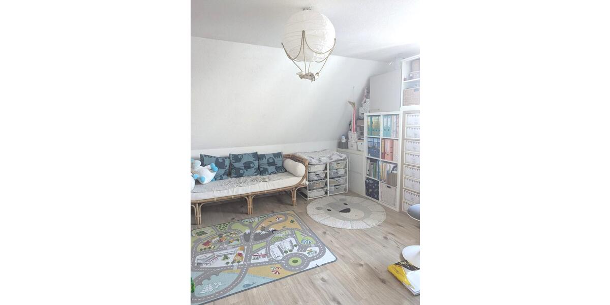 Dachgeschoßwohnung Ellwangen (Jagst) - 4 Zimmer, 78 m&sup2;, 750&euro; | Angebot:26030731