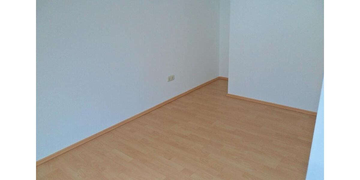 Etagenwohnung Friedberg (Hessen) - 3 Zimmer, 90 m&sup2;, 890&euro; | Angebot:26145417