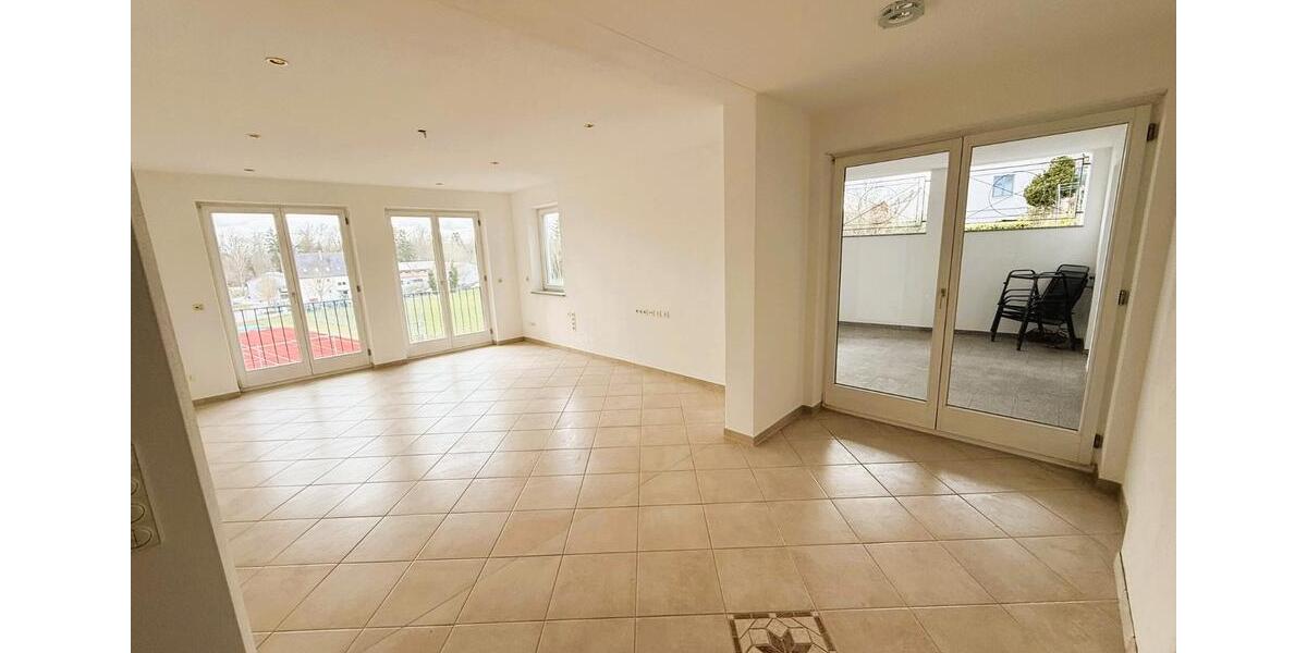 Etagenwohnung Traunstein - 2 Zimmer, 90 m&sup2;, 950&euro; | Angebot:25989073