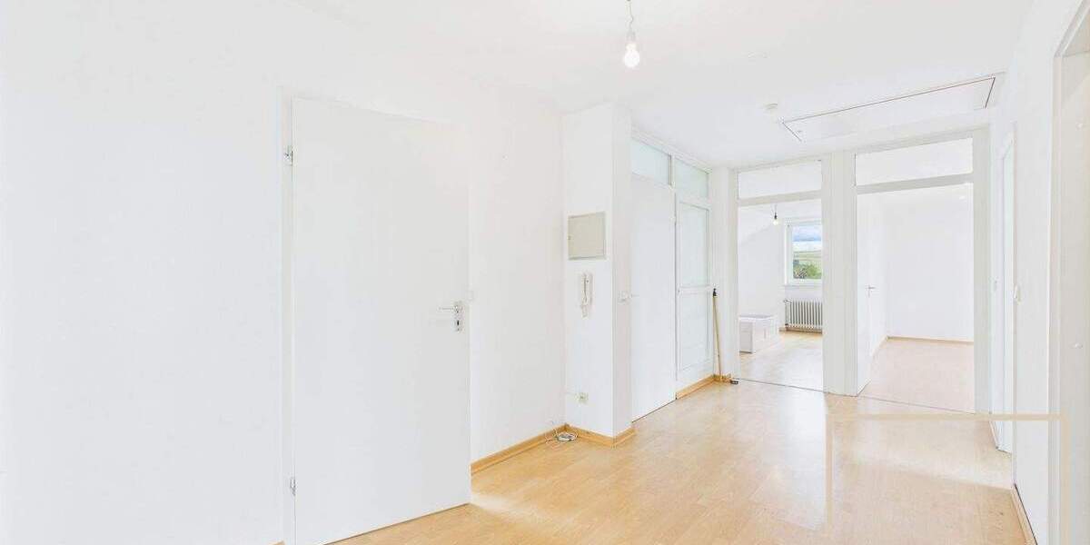 Etagenwohnung Gusterath - 4 Zimmer, 100 m&sup2;, 850&euro; | Angebot:24857680