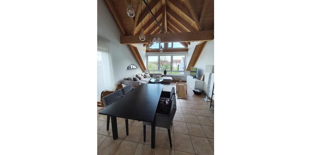 Maisonettenwohnung Rottendorf - 4 Zimmer, 120 m&sup2;, 1.250&euro; | Angebot:26228091