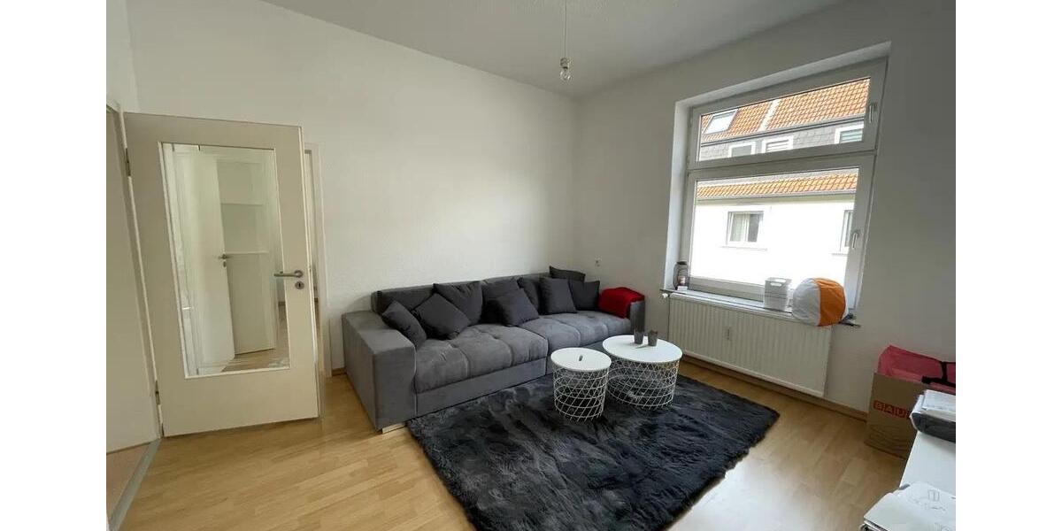 Zimmer 13 qm in 2er WG 13 zimmer