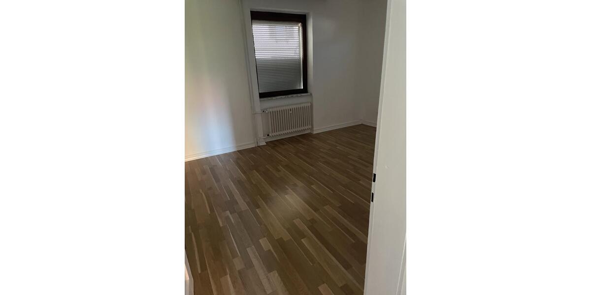 Erdgeschoßwohnung Bad König - 3 Zimmer, 78 m&sup2;, 700&euro; | Angebot:26493168