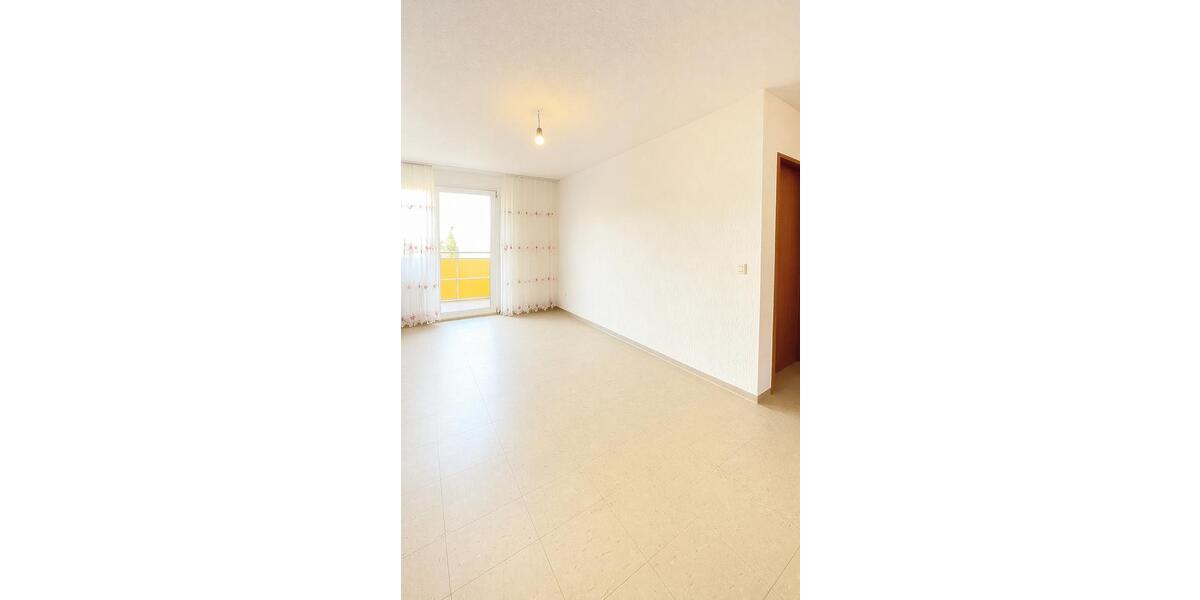 Etagenwohnung Landstuhl - 3 Zimmer, 81 m&sup2;, 770&euro; | Angebot:26678977