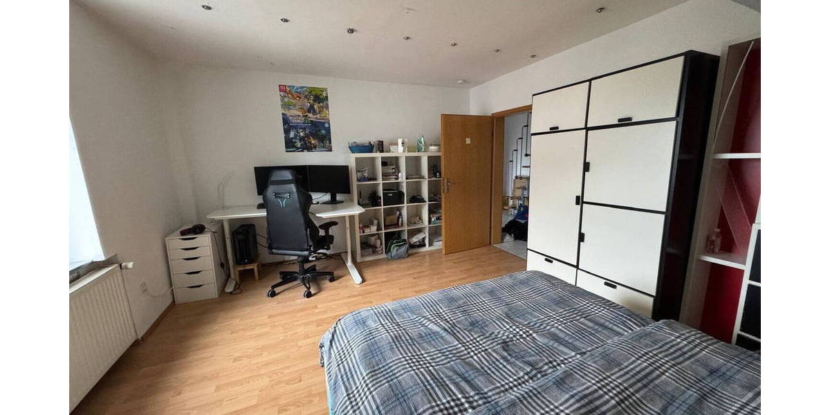 Etagenwohnung Bochum Linden - 3 Zimmer, 89 m&sup2;, 695&euro; | Angebot:26809697