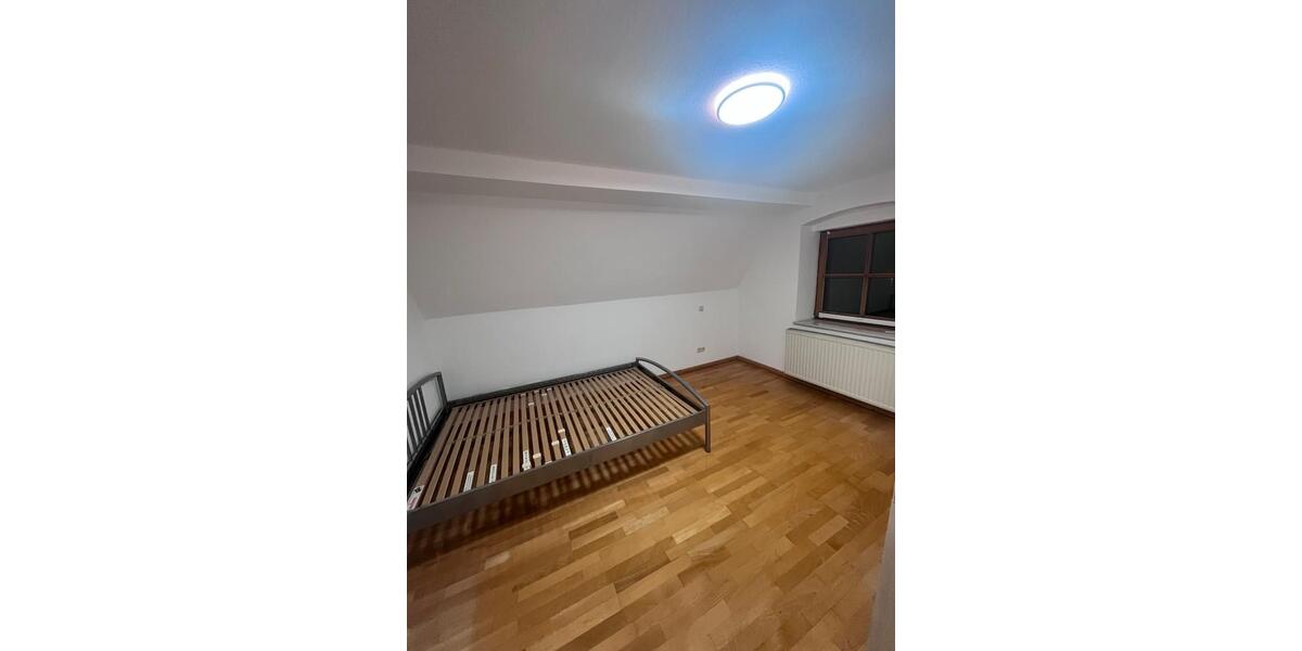 Wohnen auf Zeit Osnabrück Eversburg - 7 Zimmer, 100 m&sup2;, 350&euro; | Angebot:25984821