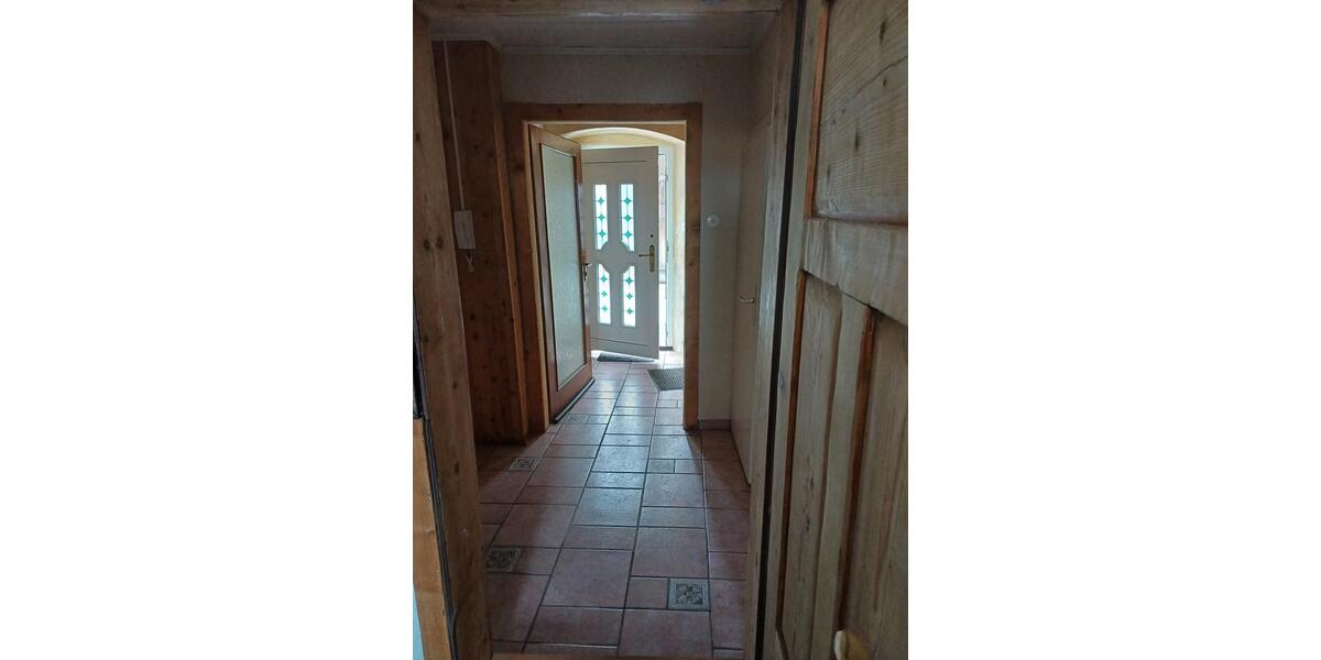 Erdgeschoßwohnung Münchberg - 3 Zimmer, 72 m&sup2;, 400&euro; | Angebot:25049293