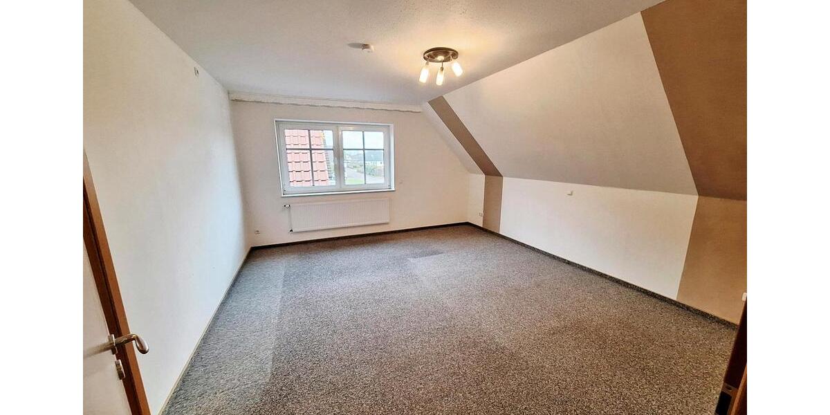 Dachgeschoßwohnung Barßel - 2 Zimmer, 106 m&sup2;, 650&euro; | Angebot:25613354