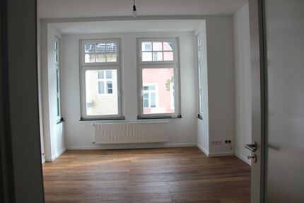 Schöne helle Altbauwohnung - Wohnung Düsseldorf Stadtbezirk 7 | Angebot:26744840