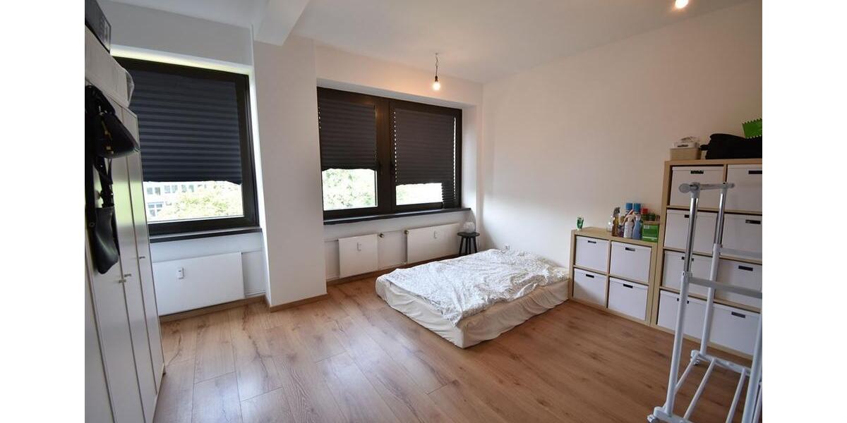 Etagenwohnung Düsseldorf Stadtbezirk 2 - 3 Zimmer, 106 m&sup2;, 1.650&euro; | Angebot:23457325