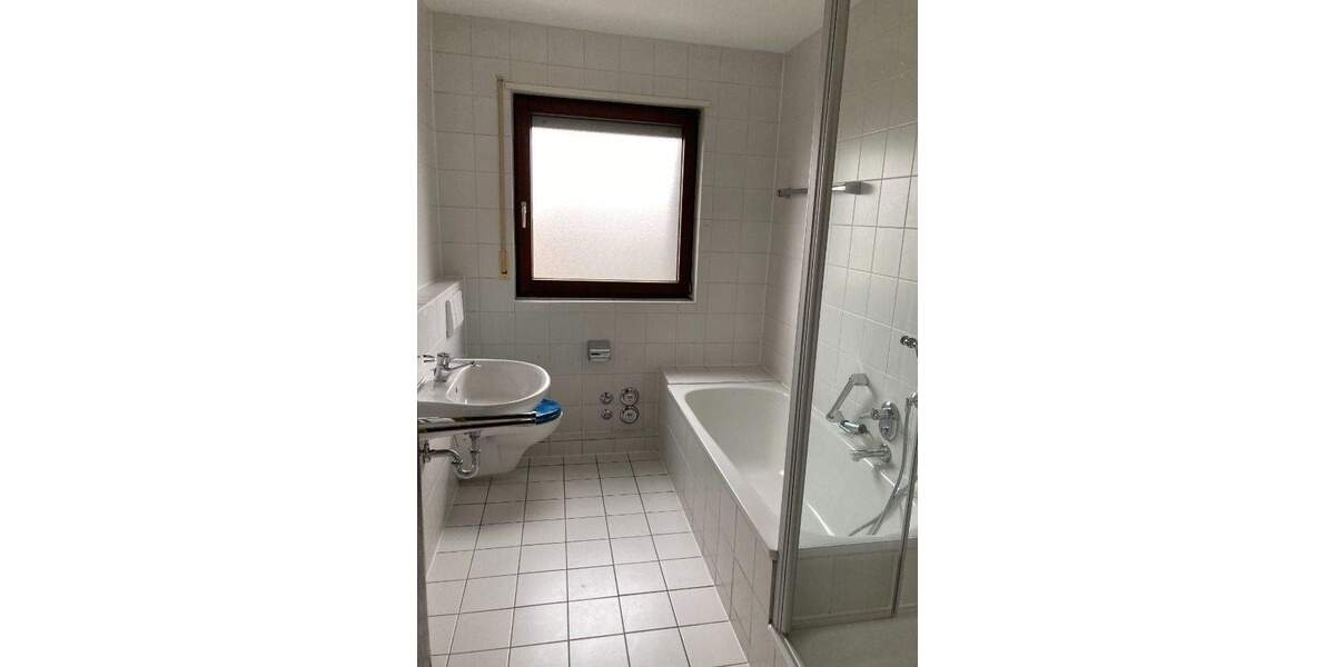 Etagenwohnung Weinheim - 2 Zimmer, 86 m&sup2;, 820&euro; | Angebot:24735868