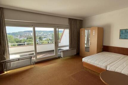 Möbliertes 1-Zimmer-Apartment mit Küchenzeile und Balkon 1 zimmer