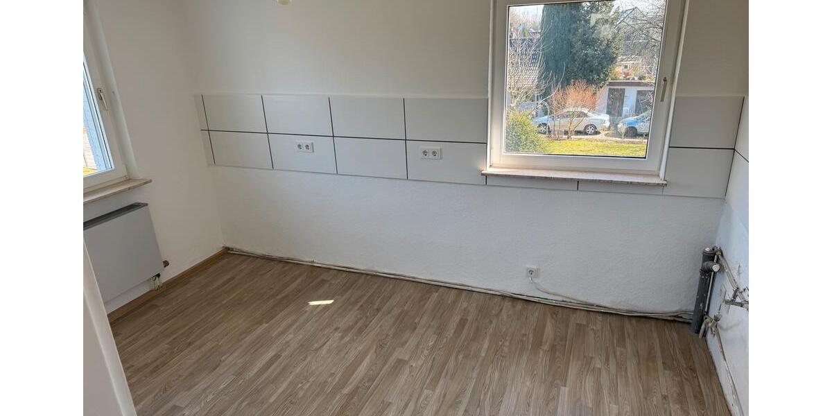 Etagenwohnung Hannover Misburg-Anderten - 3 Zimmer, 90 m&sup2;, 1.400&euro; | Angebot:26449280