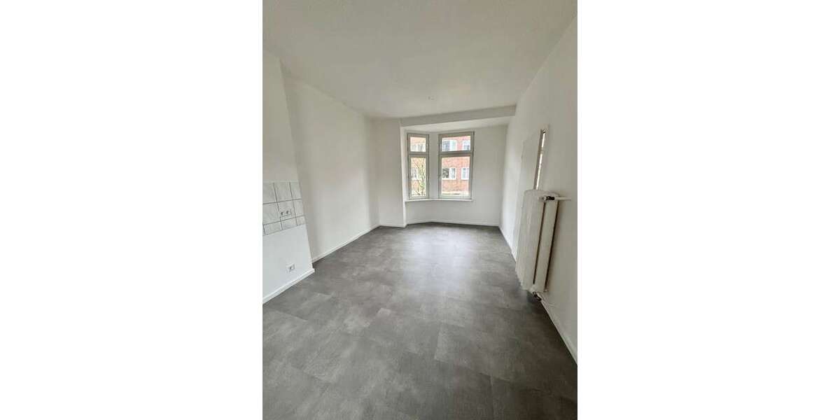 Etagenwohnung Troisdorf - 3.5 Zimmer, 96 m&sup2;, 1.000&euro; | Angebot:24866109