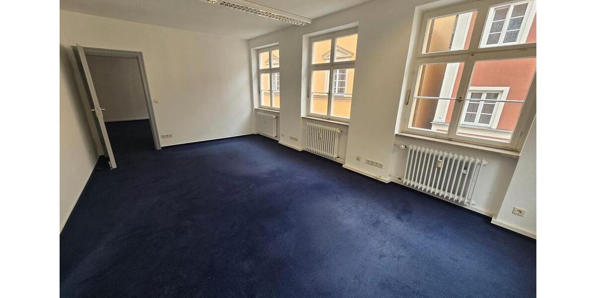 Etagenwohnung Ellwangen (Jagst) - 4 Zimmer, 130 m&sup2;, 1.500&euro; | Angebot:24215732