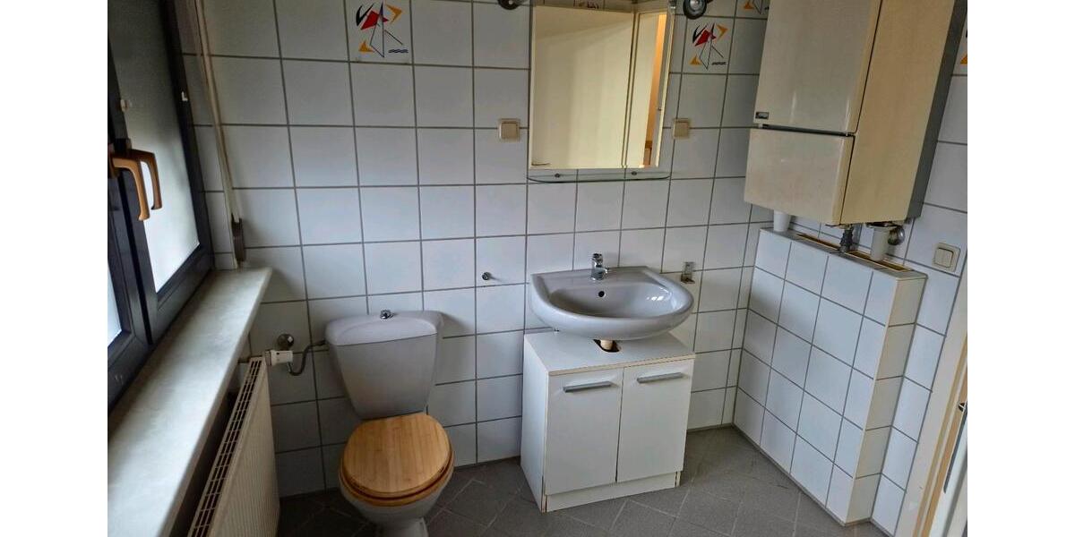 Dachgeschoßwohnung Saarbrücken Neue Bremm - 1 Zimmer, 53 m&sup2;, 450&euro; | Angebot:25268843