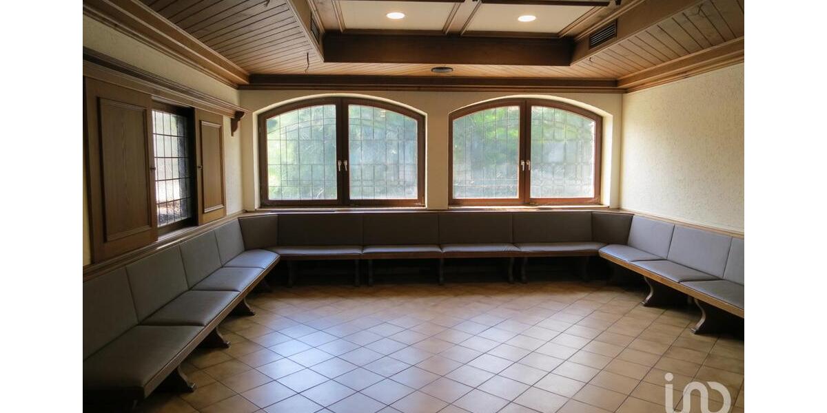 leerstehendes Restaurant mit vielen Möglichkeiten zimmer