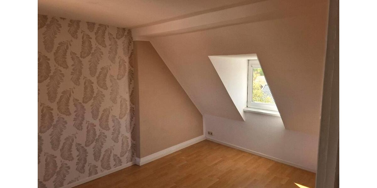 Dachgeschoßwohnung Klötze - 2 Zimmer, 75 m&sup2;, 575&euro; | Angebot:26373710