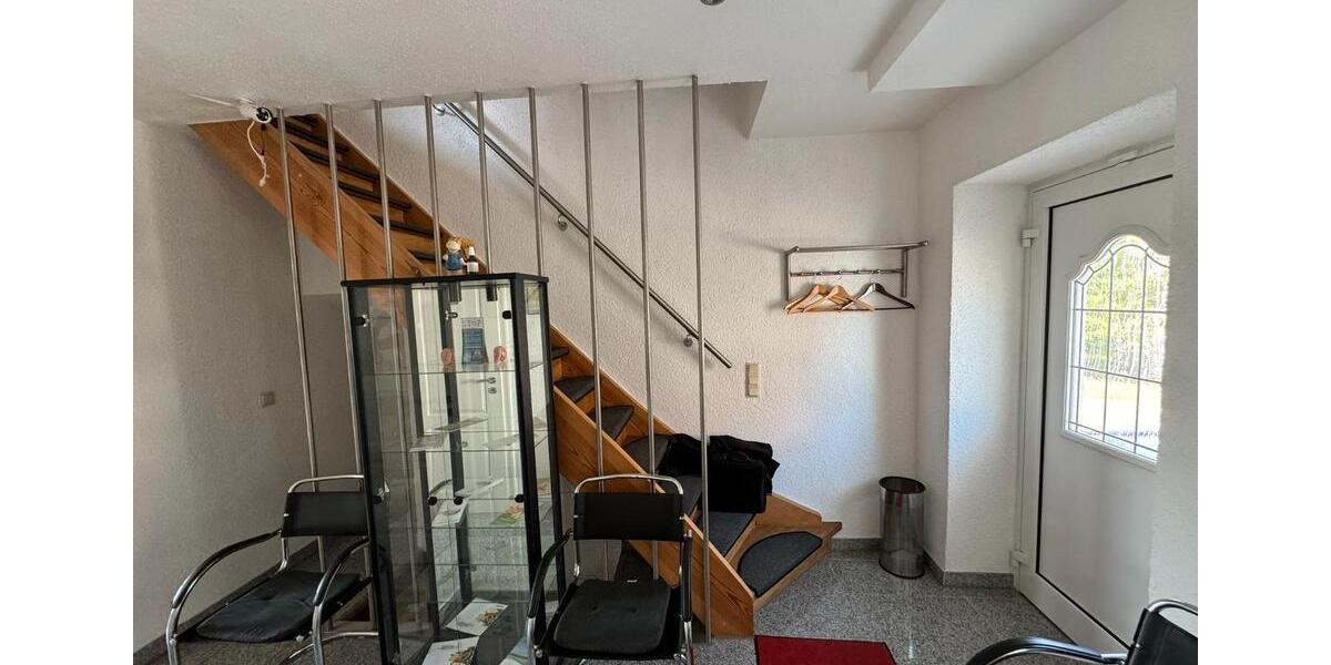 Etagenwohnung Quierschied - 5 Zimmer, 130 m&sup2;, 950&euro; | Angebot:26021103