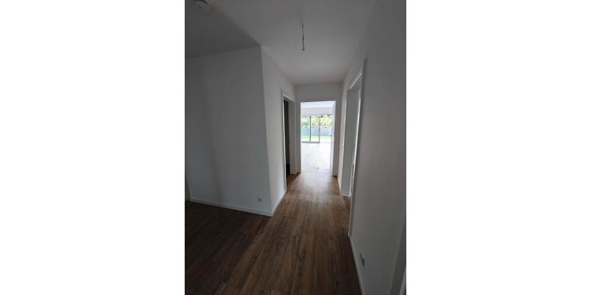 Erdgeschoßwohnung Hude (Oldenburg) - 3 Zimmer, 96 m&sup2;, 1.250&euro; | Angebot:26702143